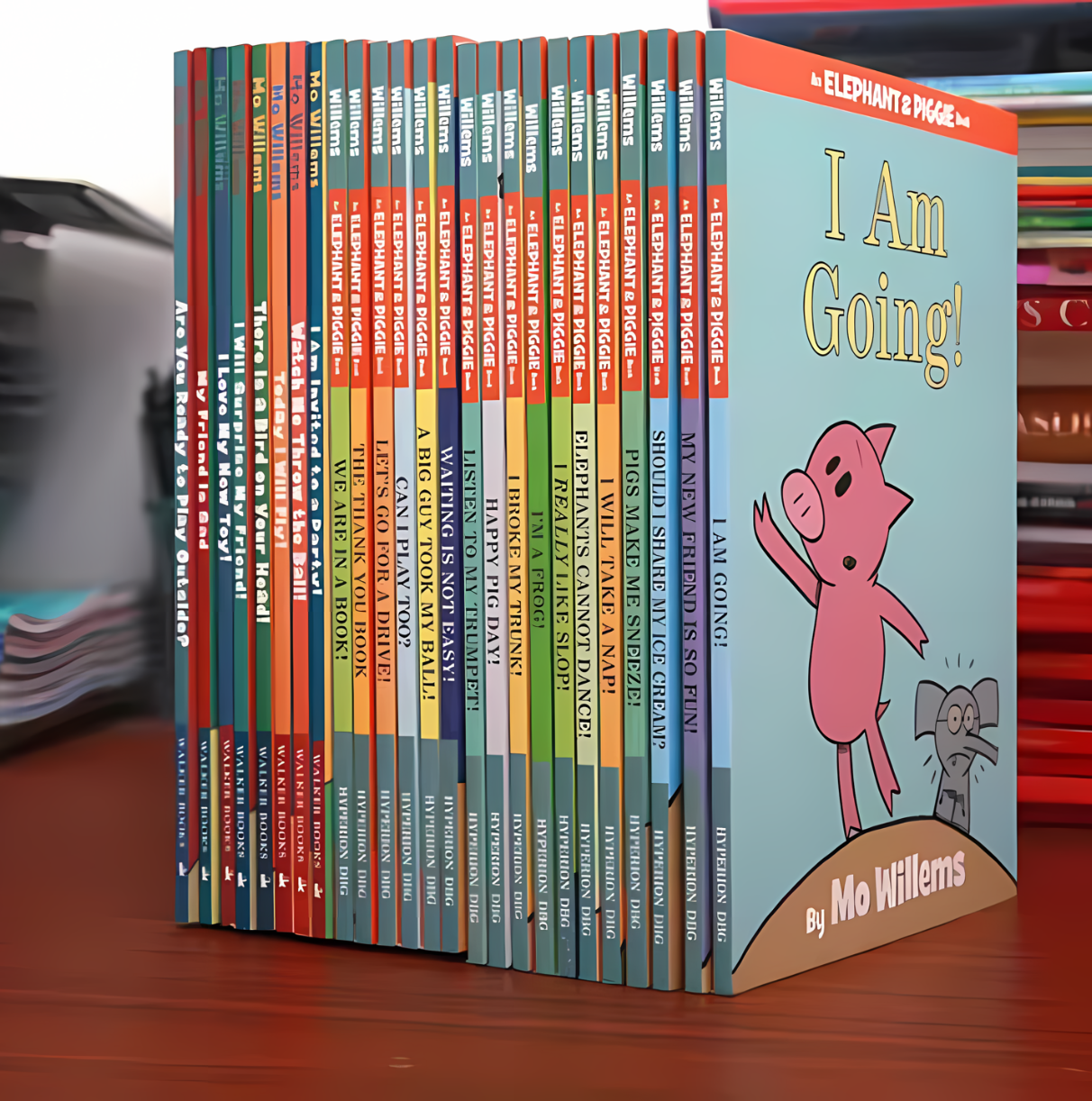 I Am Going Elephant and Piggie Season 1: 25 books