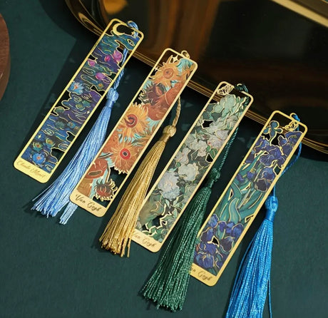 Retro Floral Painting Metal Bookmark Hollow Bronzing Bookmark With Tassel Stationery Gifts For Book Club Reader Birthday Festival Writers Book Lovers Friends Teachers Students